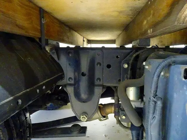 いすゞ エルフ 2RG-NHR88A(2WD)の写真37