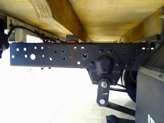 いすゞ エルフ 2RG-NHR88A(2WD)の写真38