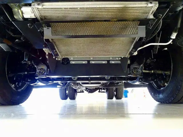 いすゞ エルフ 2RG-NHR88A(2WD)の写真38
