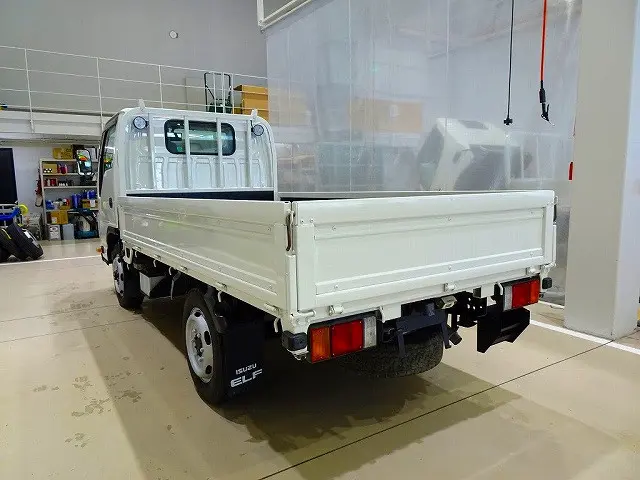 お問合せ管理No.A779 H29 エルフ 1.5t 4WD(切替式) FFL Sタイヤ 平ボデー|いすゞ エルフ TRG-NHS85A(4WD)の写真4