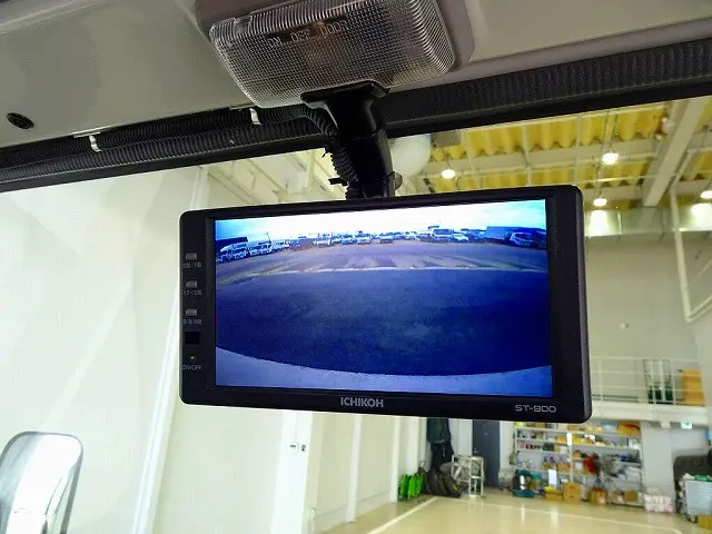 いすゞ エルフ TRG-NHS85A(4WD)の写真15