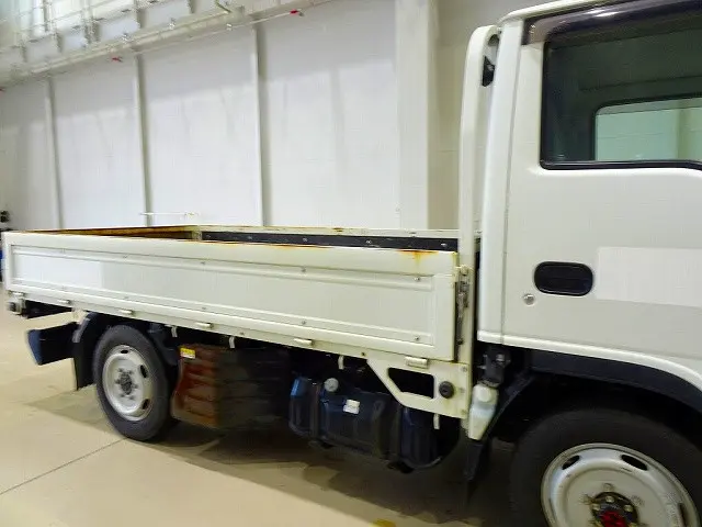 いすゞ エルフ TRG-NHS85A(4WD)の写真22