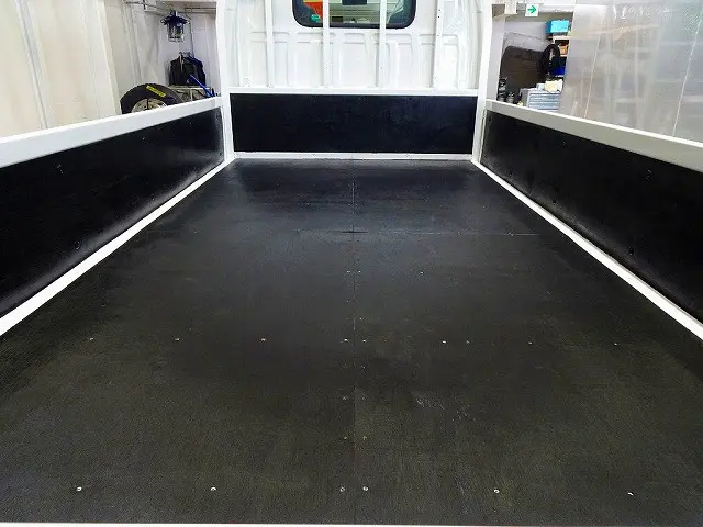 荷台内寸:310×162×38 三方開 床板張替え リアアオリチェーン2個 鳥居左右LED作業灯2個|いすゞ エルフ TRG-NHS85A(4WD)の写真23