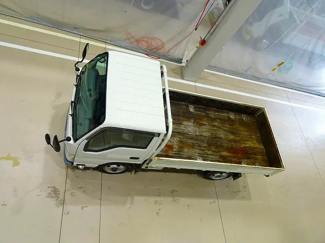 いすゞ エルフ TRG-NHS85A(4WD)の写真28