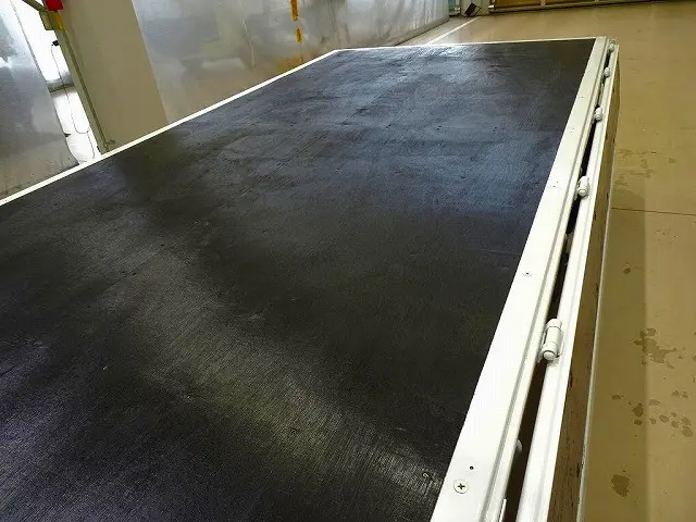 荷台内寸:310×162×38 三方開 床板張替え リアアオリチェーン2個 鳥居左右LED作業灯2個|いすゞ エルフ TRG-NHS85A(4WD)の写真31