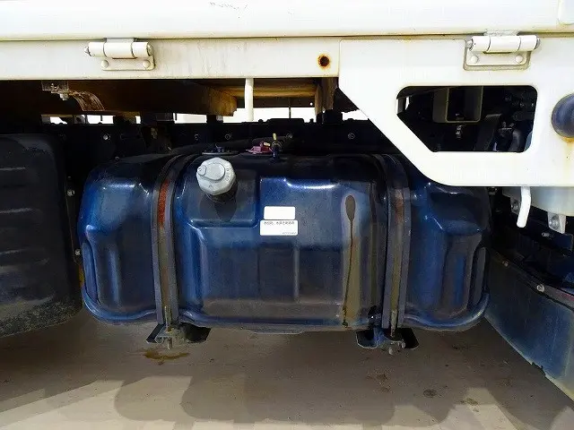 いすゞ エルフ TRG-NHS85A(4WD)の写真35