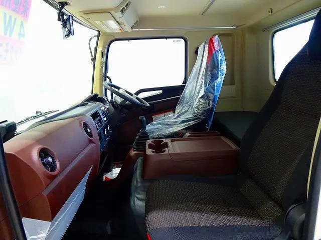 排気ブレーキ E/Gリターダ クルーズコントロール 坂道発進補助装置 車線逸脱警報装置 衝突被害軽減ブレーキ フォグランプ トラクションコントロール|日野 レンジャー 2KG-GX2ABA(4WD)の写真8