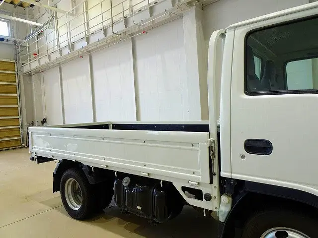 いすゞ エルフ TPG-NJR85A(2WD)の写真20