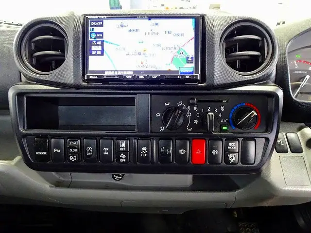 日野 デュトロ 2KG-XZU685M(4WD)の写真10