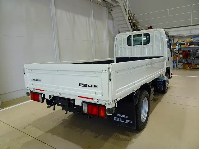 いすゞ エルフ 2RG-NHS88A(4WD)の写真3