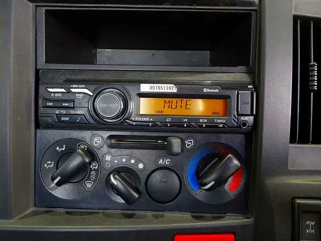 いすゞ エルフ 2RG-NHS88A(4WD)の写真11