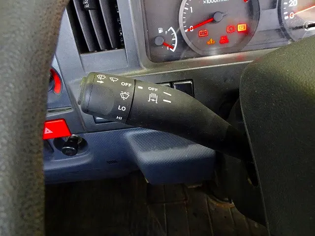 いすゞ エルフ 2RG-NHS88A(4WD)の写真17