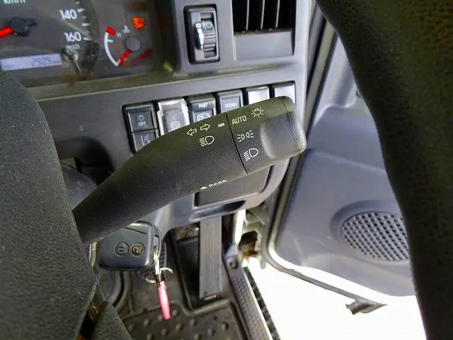 いすゞ エルフ 2RG-NHS88A(4WD)の写真18