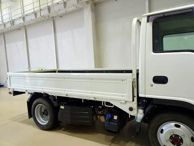 いすゞ エルフ 2RG-NHS88A(4WD)の写真20
