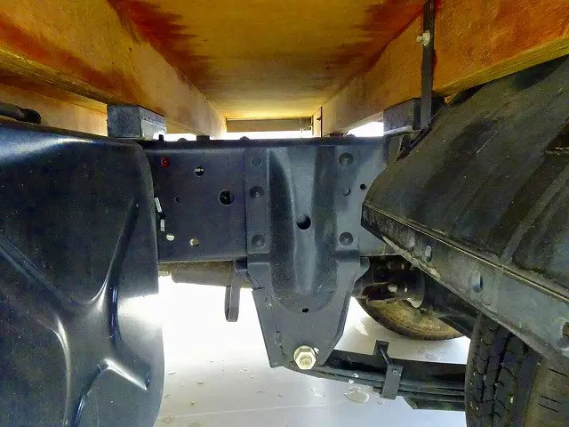 いすゞ エルフ 2RG-NHS88A(4WD)の写真30