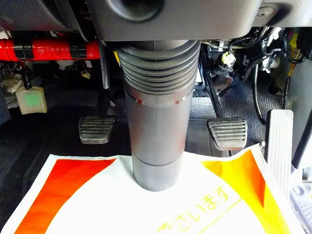 いすゞ エルフ 2RG-NJR88A(2WD)の写真18