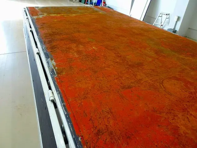 荷台内寸：312×162×38　三方開　床鉄板張り　リアアオリチェーン2個|いすゞ エルフ 2RG-NJR88A(2WD)の写真28