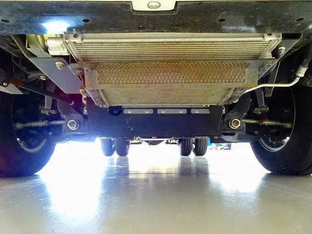 いすゞ エルフ 2RG-NJR88A(2WD)の写真35