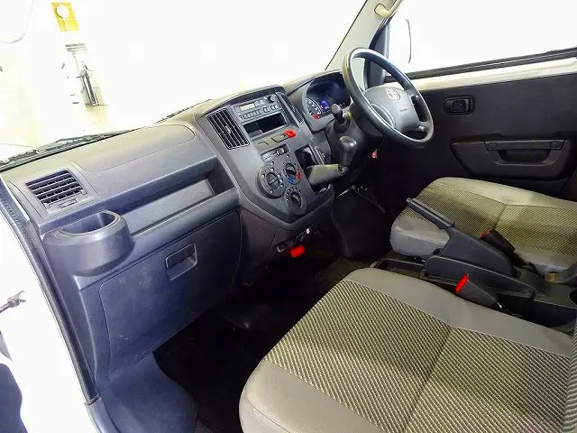 トヨタ タウンエーストラック 5BF-S413U(4WD)の写真7