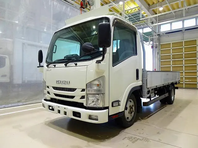 いすゞ エルフ 2RG-NLR88AR(2WD)の写真1