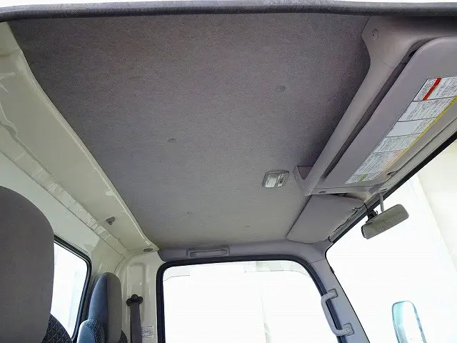 いすゞ エルフ 2RG-NLR88AR(2WD)の写真7
