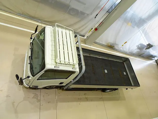 いすゞ エルフ 2RG-NLR88AR(2WD)の写真29