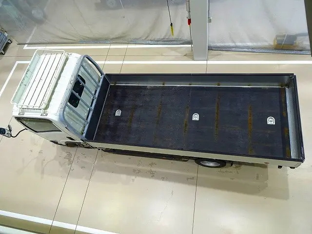 いすゞ エルフ 2RG-NLR88AR(2WD)の写真30