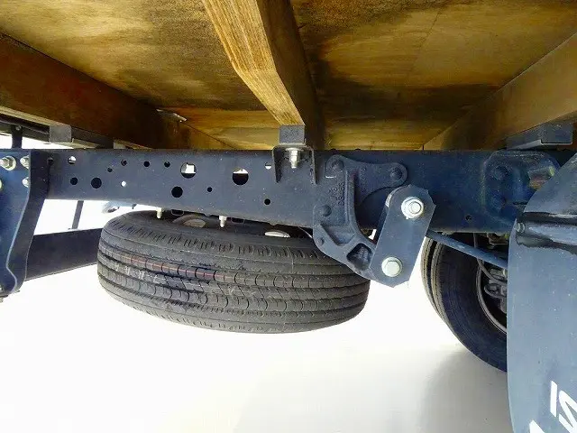 いすゞ エルフ 2RG-NLR88AR(2WD)の写真39