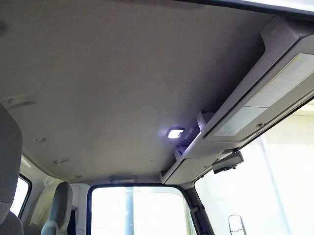 いすゞ エルフ 2RG-NPR88AC(2WD)の写真7