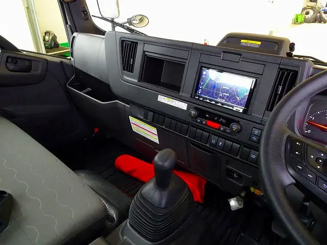 いすゞ エルフ 2RG-NPR88AC(2WD)の写真10