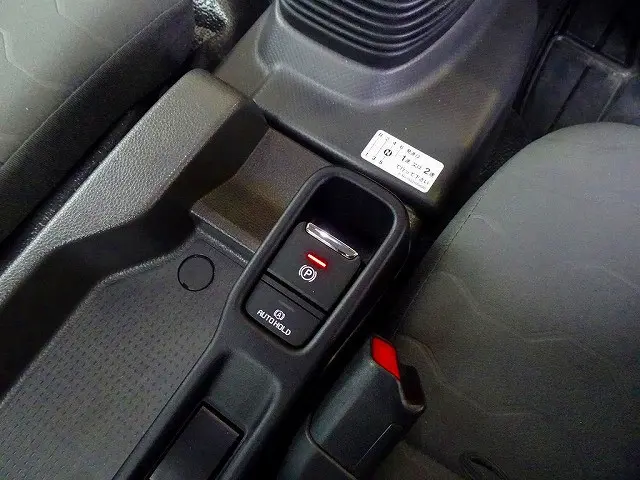 いすゞ エルフ 2RG-NPR88AC(2WD)の写真17