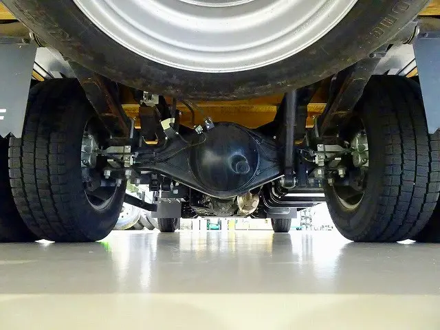 いすゞ エルフ 2RG-NPR88AC(2WD)の写真36