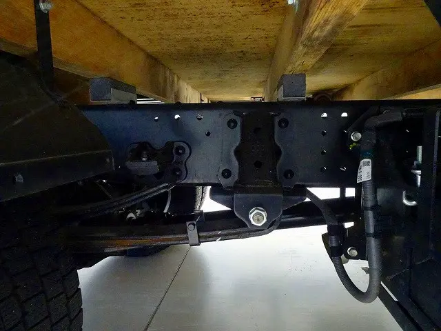 いすゞ エルフ 2RG-NPR88AC(2WD)の写真40