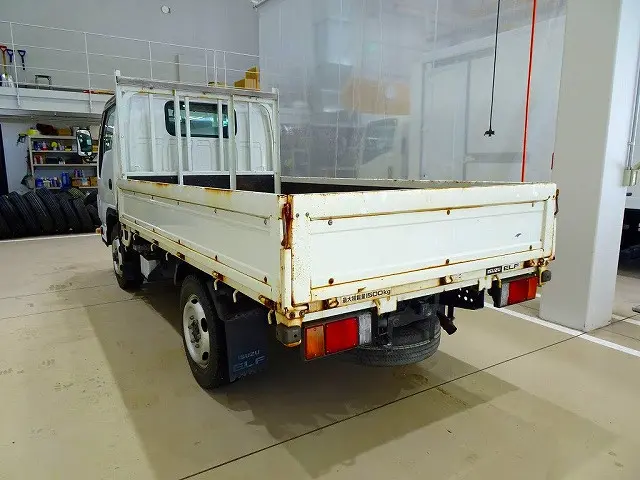 いすゞ エルフ SKG-NHS85A(4WD)の写真4