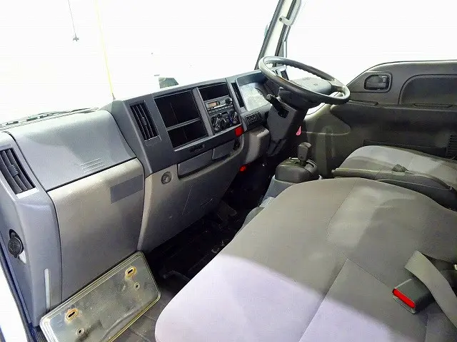 いすゞ エルフ SKG-NHS85A(4WD)の写真7