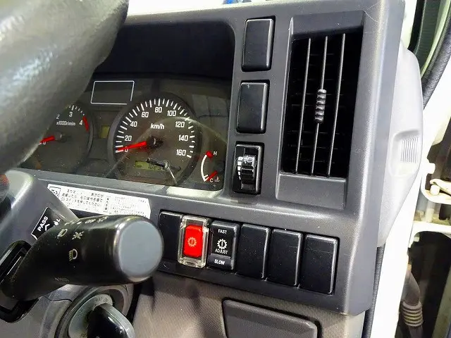 いすゞ エルフ SKG-NHS85A(4WD)の写真14