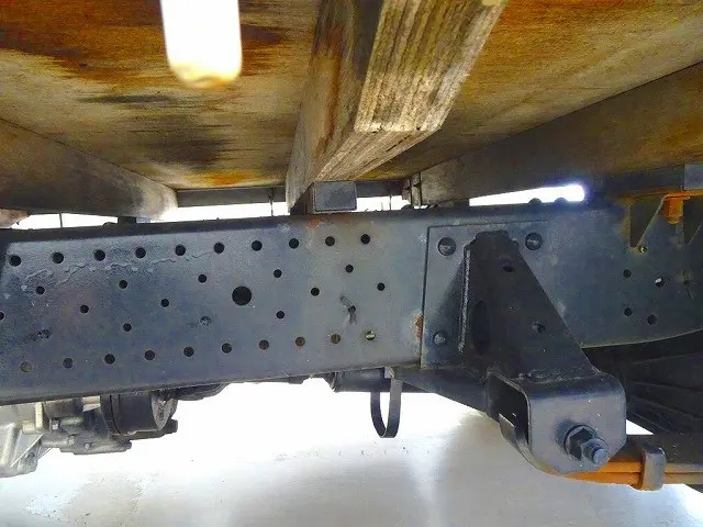 いすゞ エルフ SKG-NHS85A(4WD)の写真27