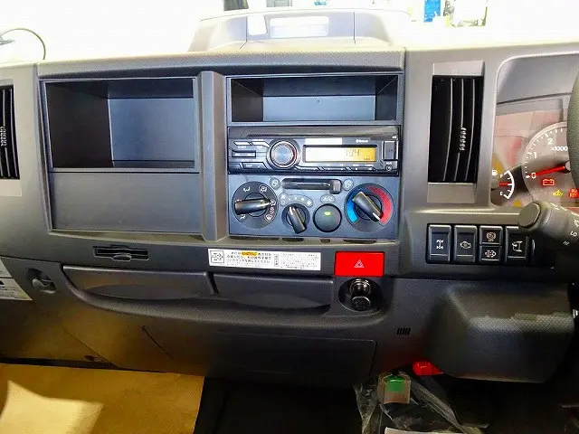 いすゞ エルフ 2PG-NKS88ADの写真10