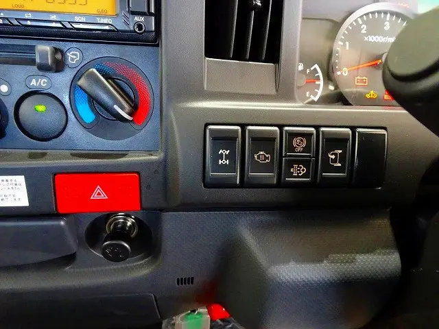 いすゞ エルフ 2PG-NKS88ADの写真12