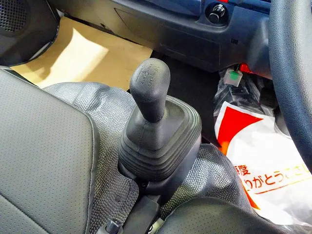 いすゞ エルフ 2PG-NKS88ADの写真14