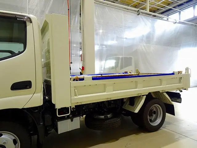 荷台内寸:305×159×28 新明和/DR2-0110SY 三方開 手動コボレーン付(33cm)|日野 デュトロ 2KG-XZC600T(2WD)の写真23