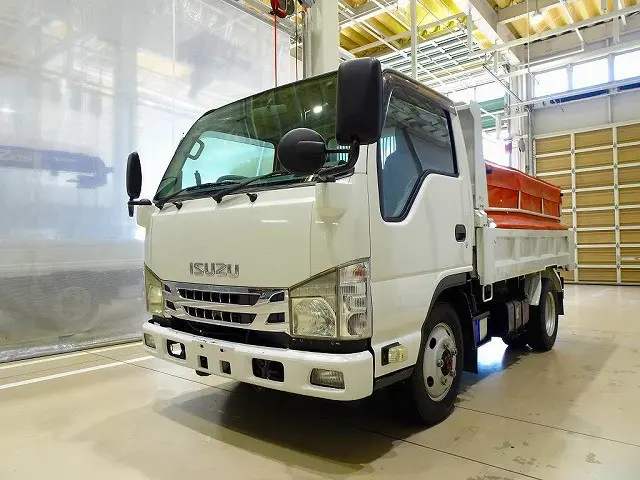 いすゞ エルフ 2PG-NKS88AN(4WD)の写真1