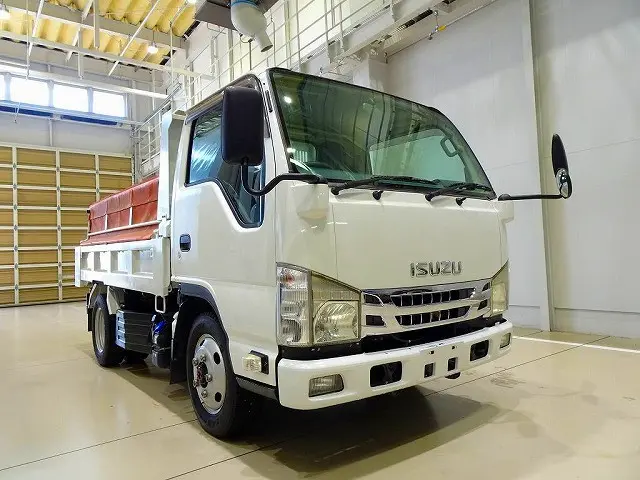 いすゞ エルフ 2PG-NKS88AN(4WD)の写真2