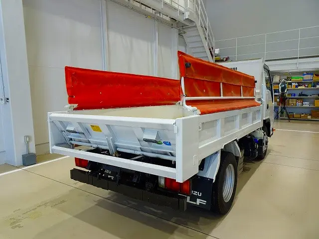 いすゞ エルフ 2PG-NKS88AN(4WD)の写真3
