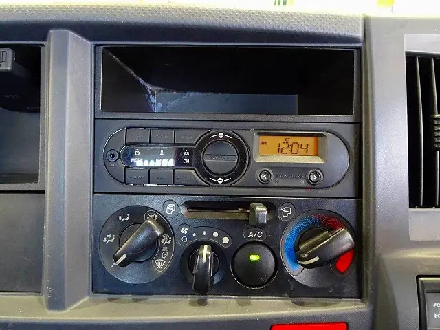 いすゞ エルフ 2PG-NKS88AN(4WD)の写真11