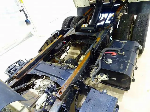 いすゞ エルフ 2PG-NKS88AN(4WD)の写真34