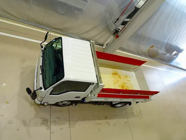 いすゞ エルフ 2PG-NKS88AN(4WD)の写真35