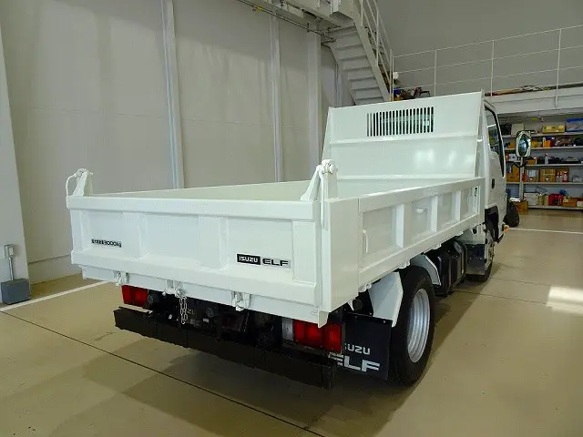 いすゞ エルフ TPG-NKR85AD(2WD)の写真3