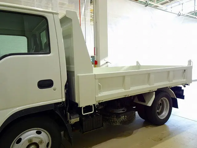 いすゞ エルフ TPG-NKR85AD(2WD)の写真20