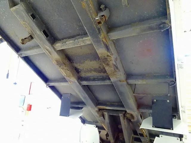 いすゞ エルフ TPG-NKR85AD(2WD)の写真30